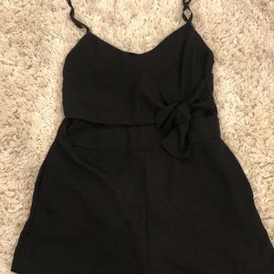 Cute Black Romper with Pockets!